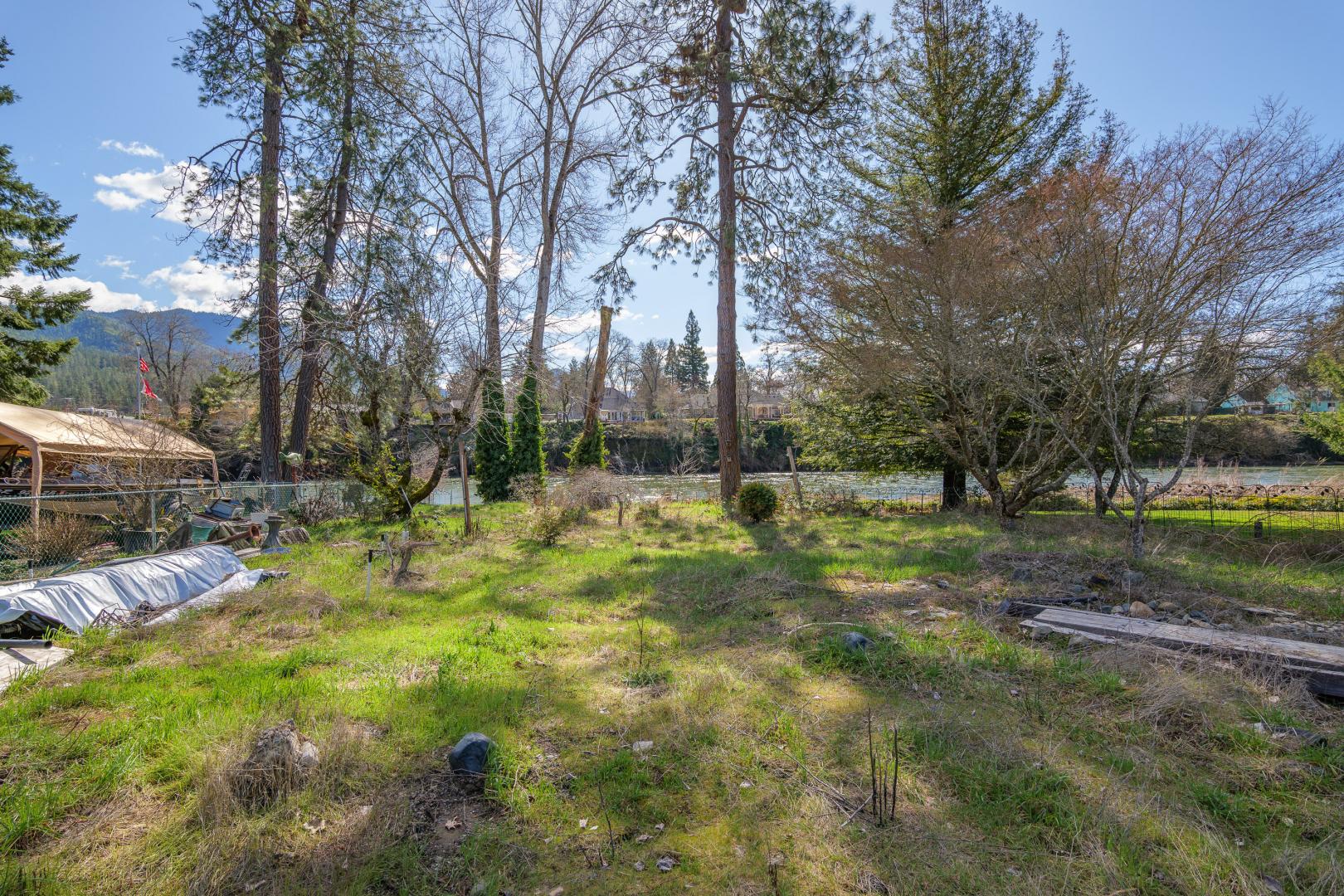 1455 SE Rogue Drive Grants Pass OR 97526