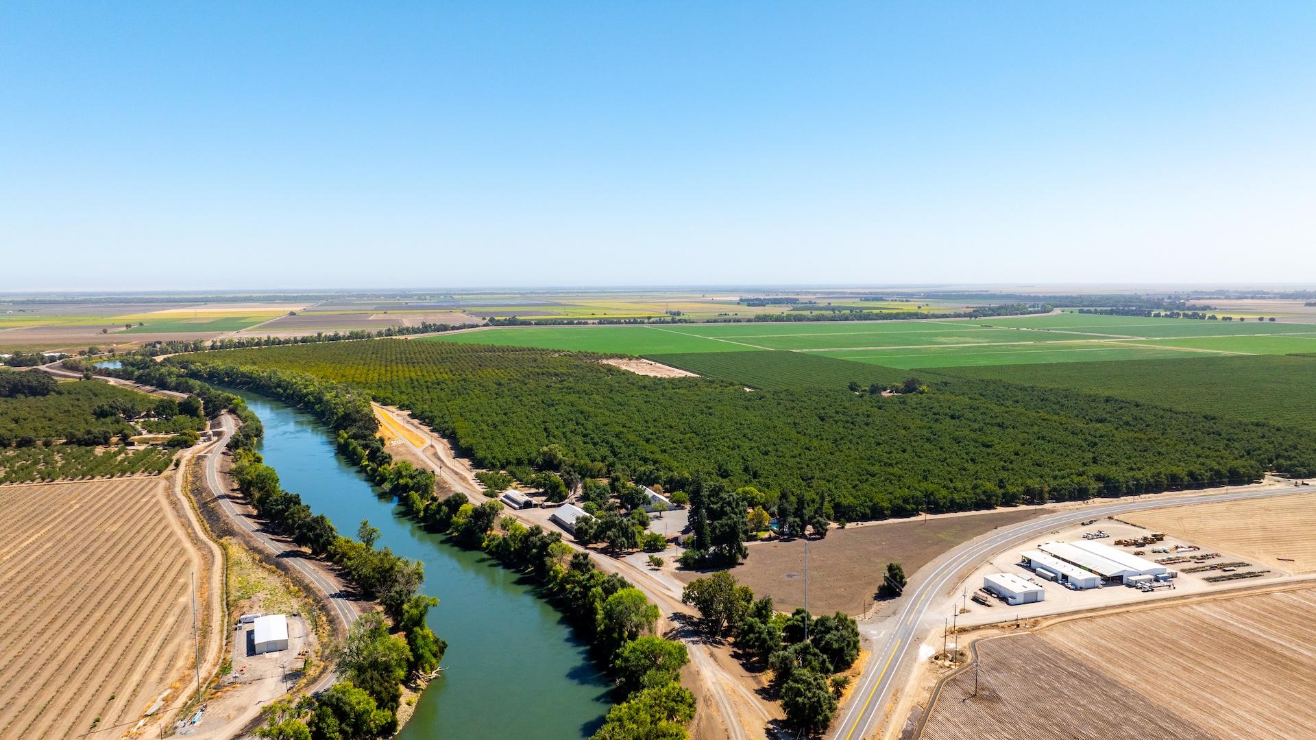 1582 CA-45 Grimes CA 95950