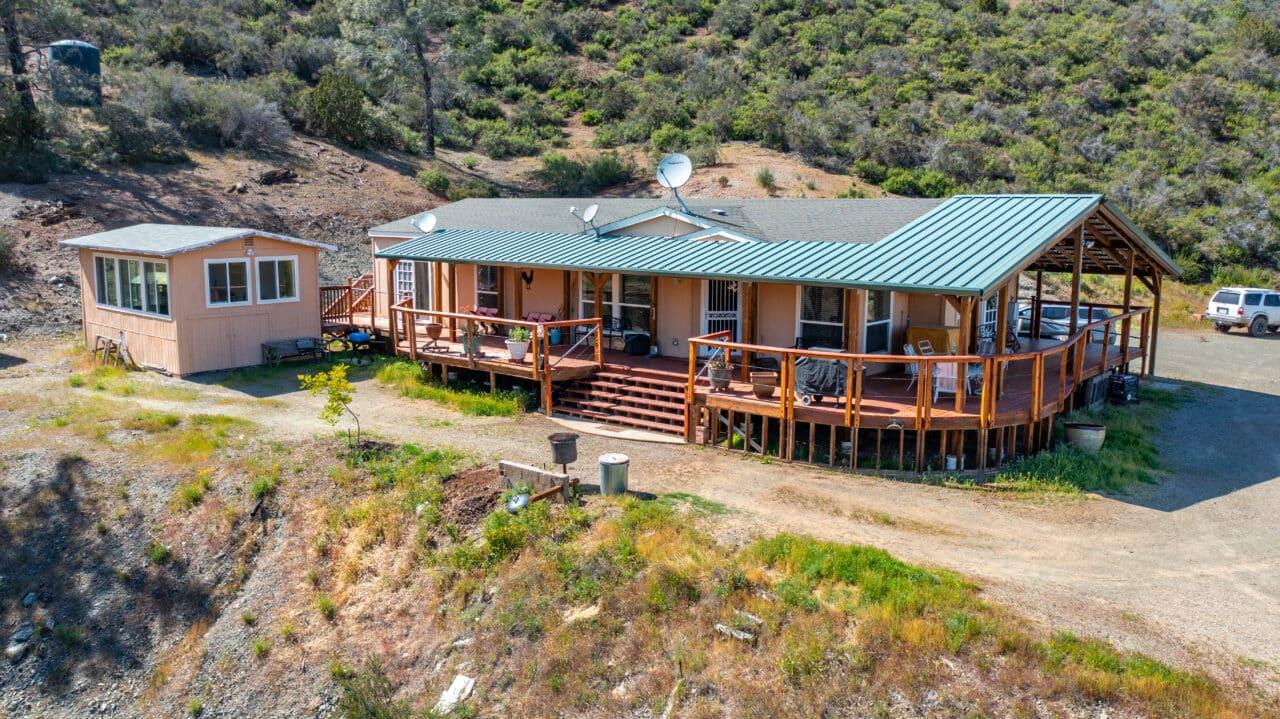 17997 Del Puerto Canyon Rd Patterson CA 95363