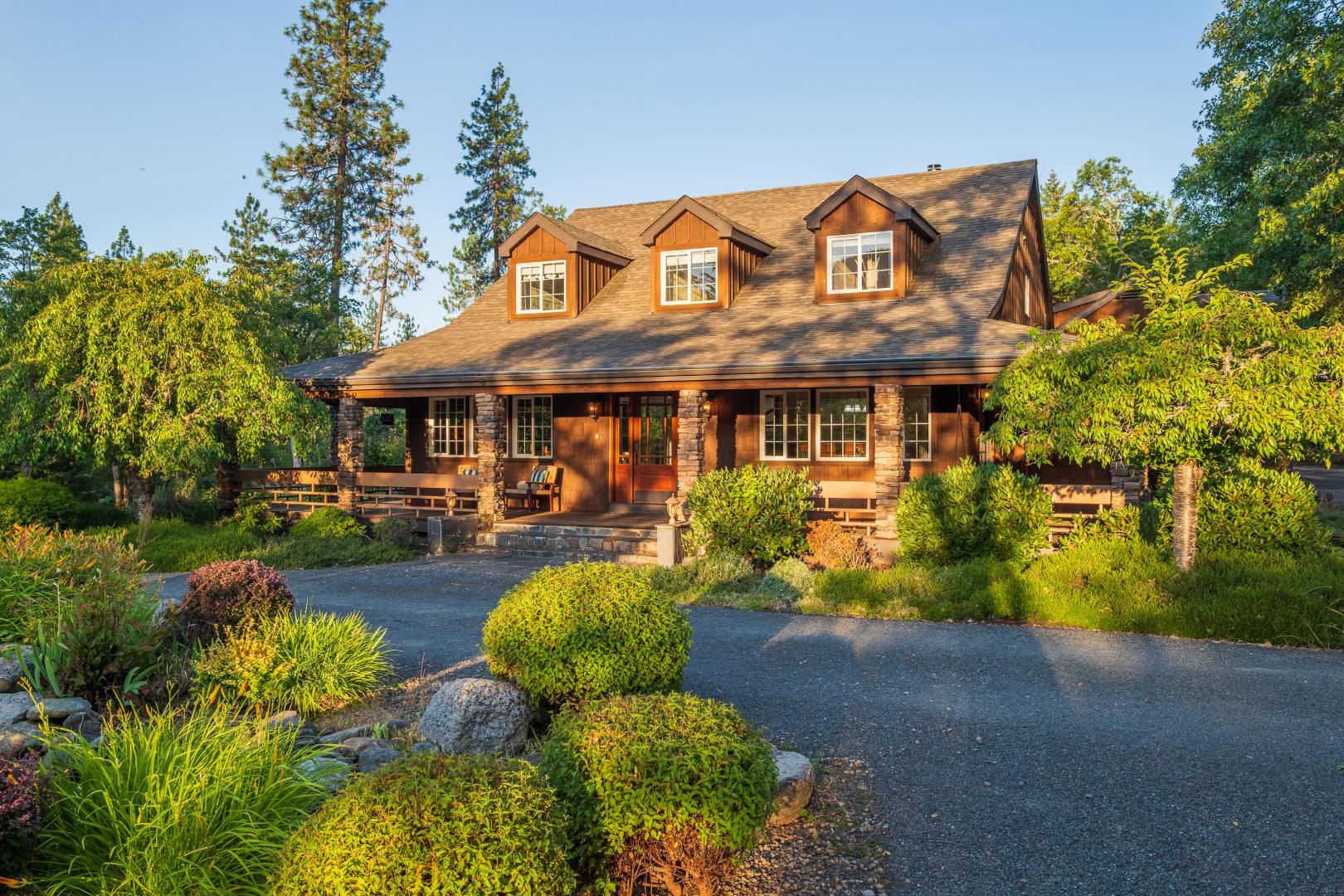 250 Mountain Pine Drive Grants Pass OR 97526