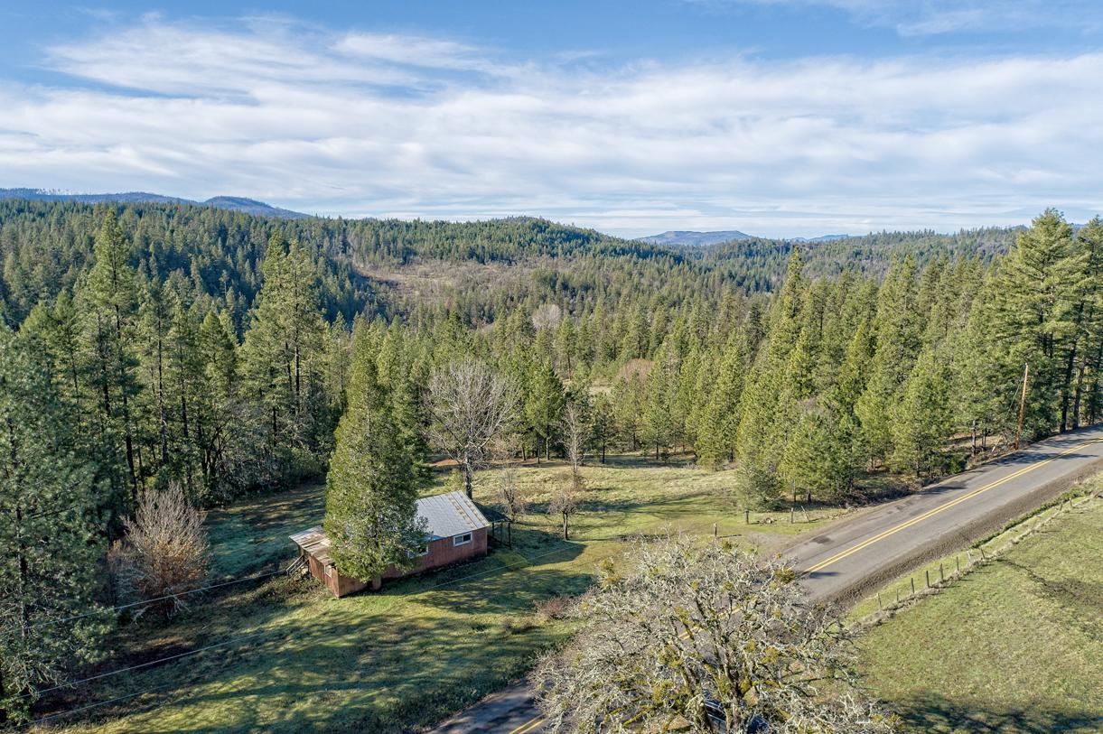 2526 Cobleigh Rd Eagle Point  97524