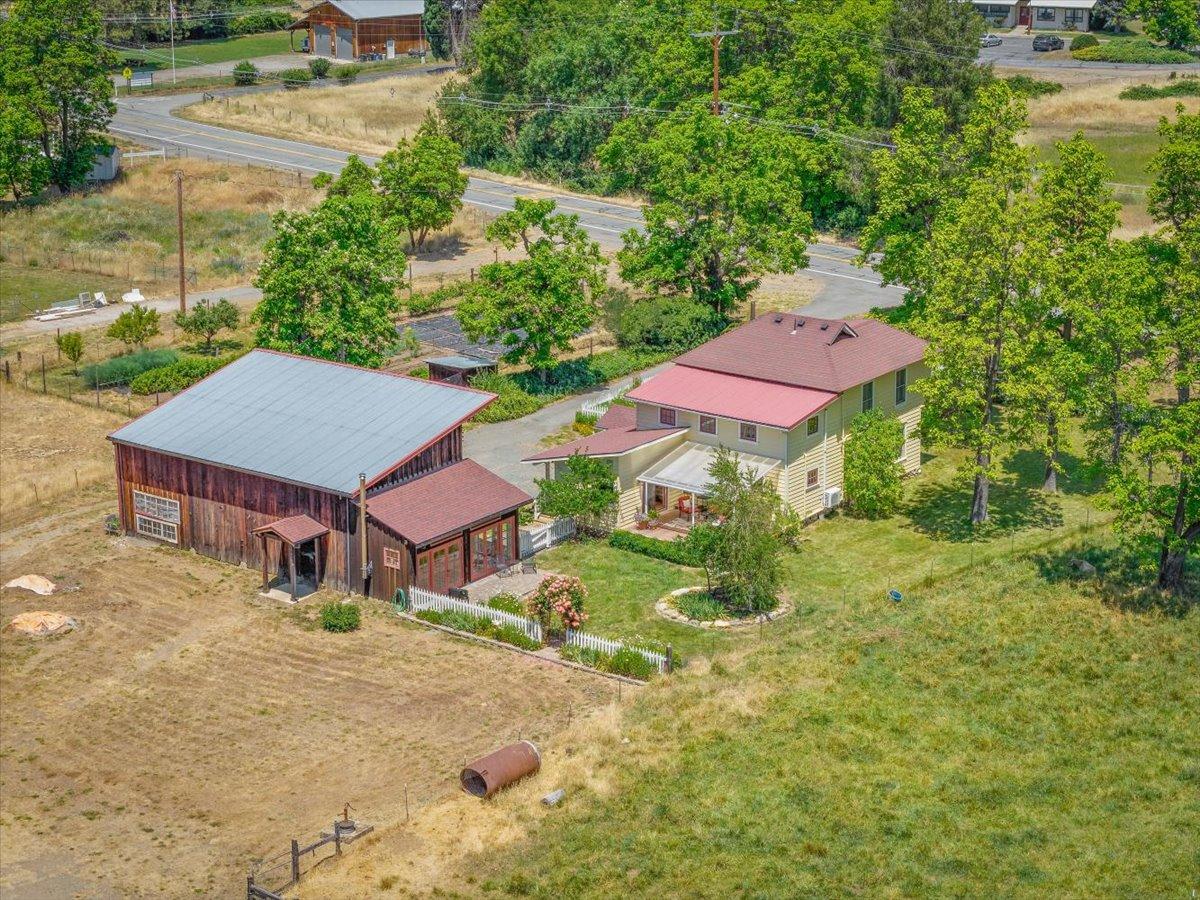 44510 State Hwy 96 Seiad Valley CA 96086