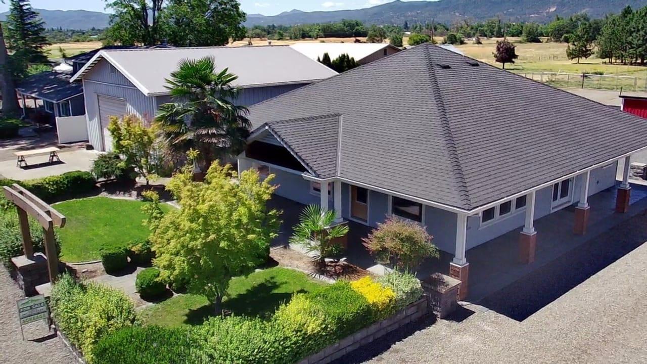 5117 Gebhard Rd Central Point  97502