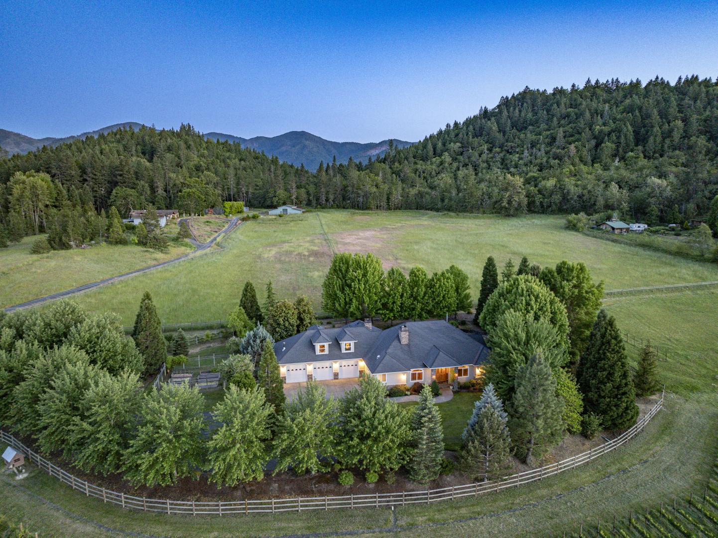 5719 Jerome Prairie Road Grants Pass  97527